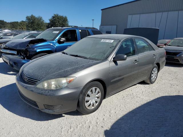 toyota camry le 2005 4t1be32k45u615690