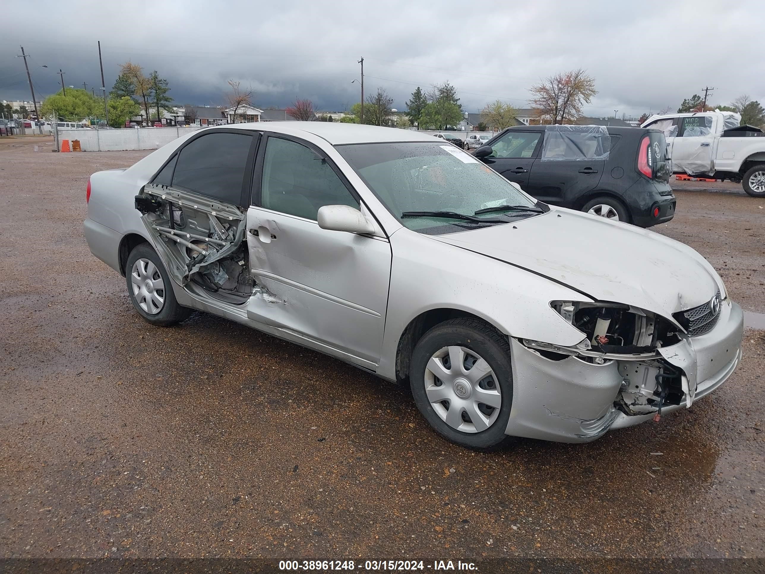 toyota camry 2004 4t1be32k54u795972