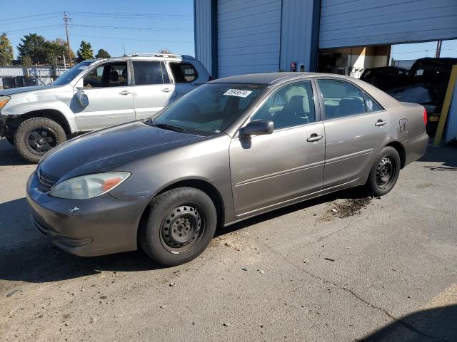 toyota camry le 2004 4t1be32k54u857516