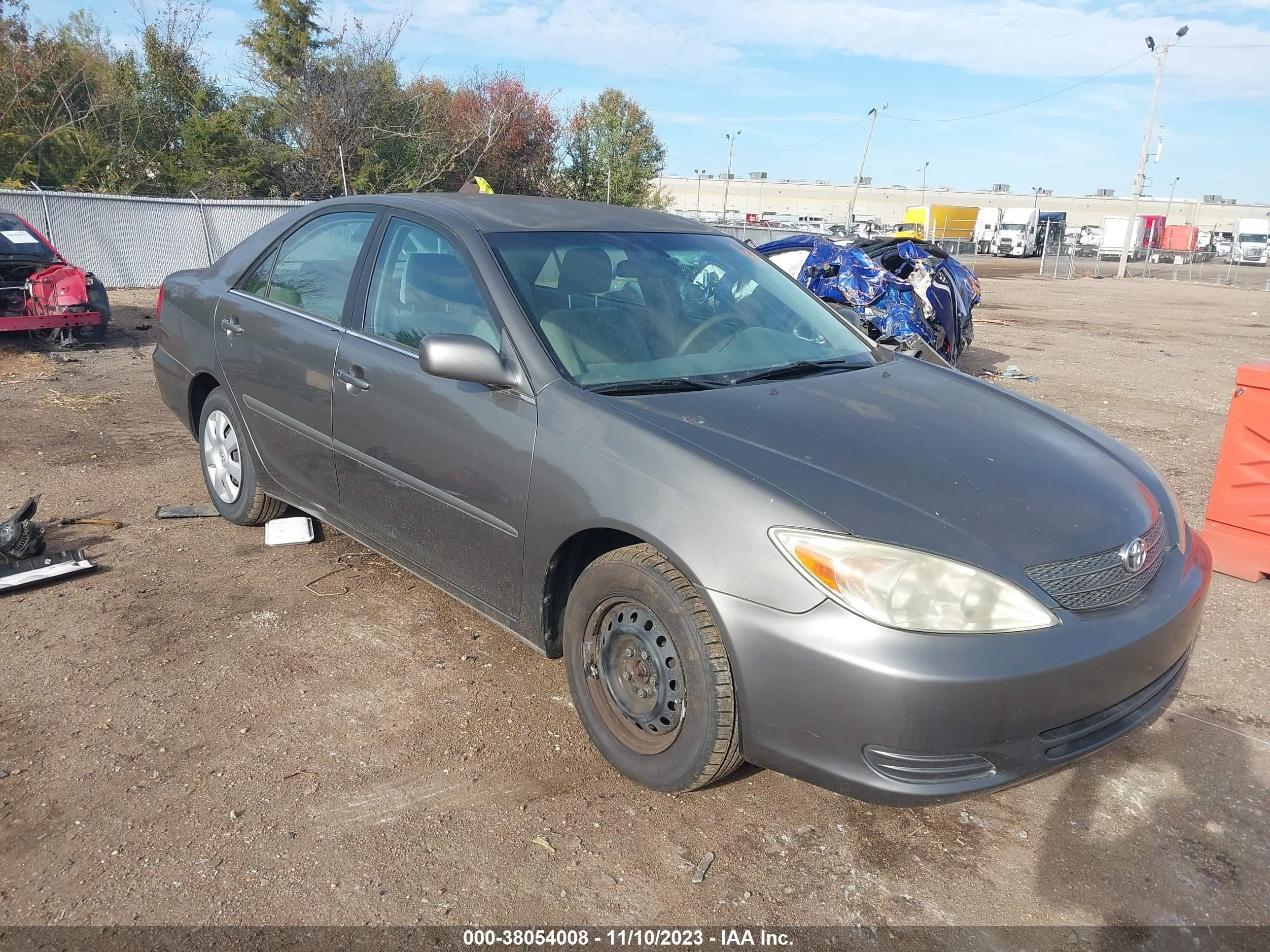 toyota camry 2004 4t1be32k54u903619