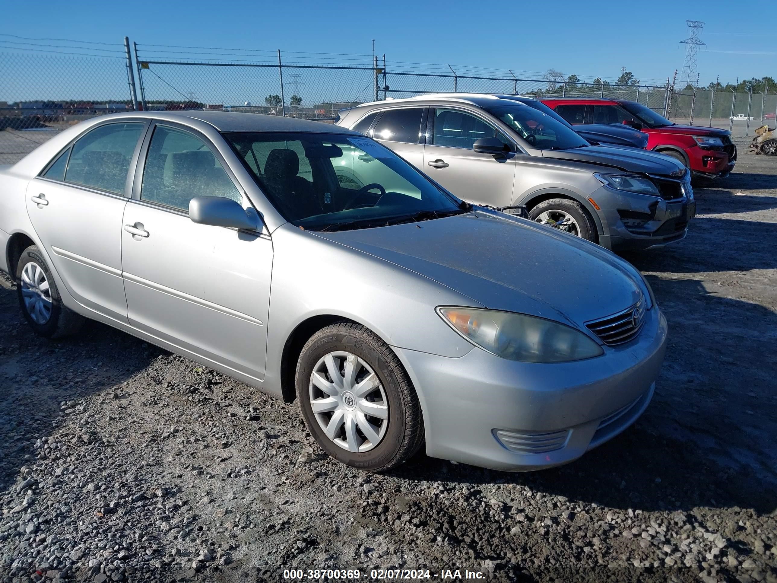 toyota camry 2005 4t1be32k55u048180