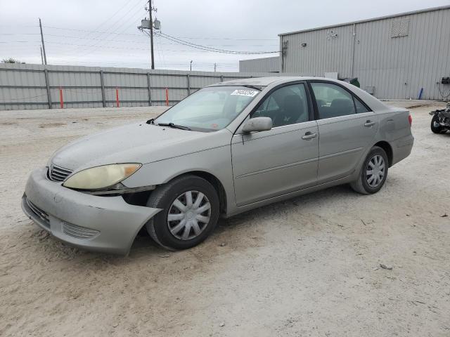 toyota camry le a 2005 4t1be32k55u537663