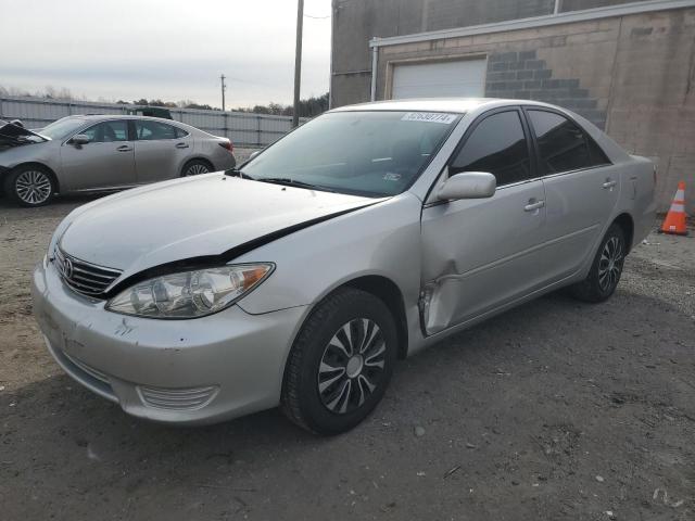 toyota camry le 2006 4t1be32k56u107679