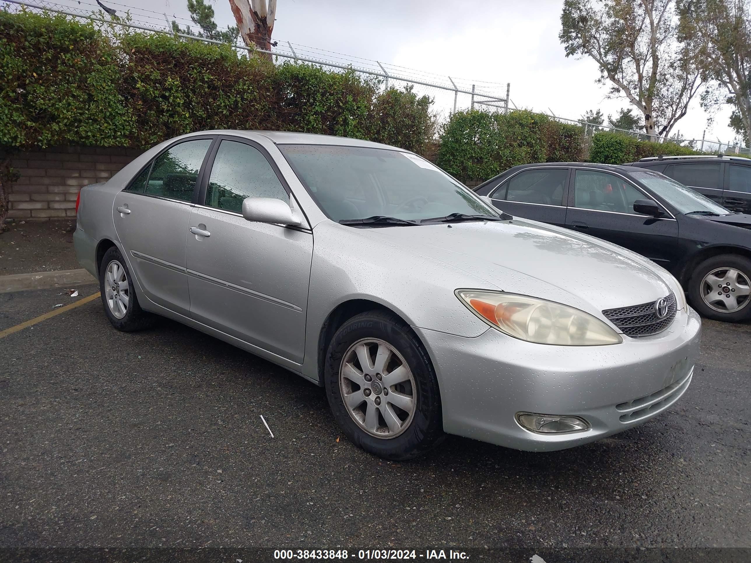 toyota camry 2004 4t1be32k64u855628