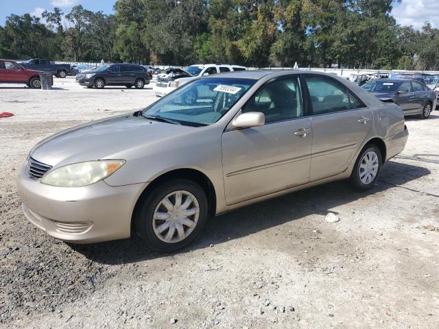 toyota camry le 2005 4t1be32k65u040430