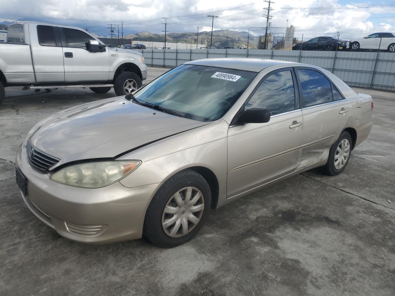 toyota camry 2005 4t1be32k65u090776