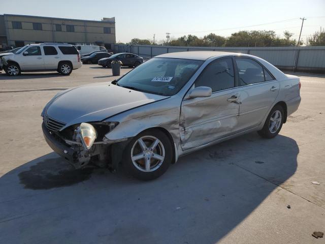 toyota camry le 2005 4t1be32k65u100013