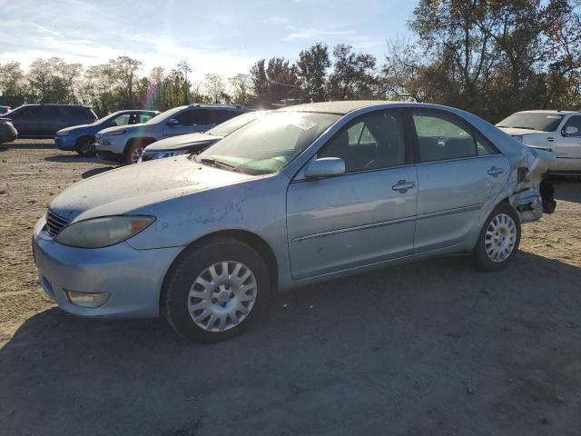 toyota camry le 2005 4t1be32k65u571532