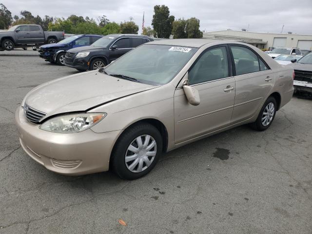 toyota camry le 2005 4t1be32k65u576052