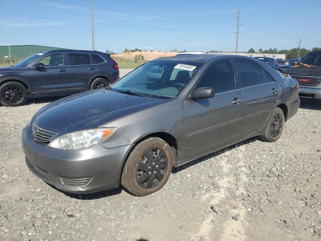 toyota camry le 2005 4t1be32k65u588508