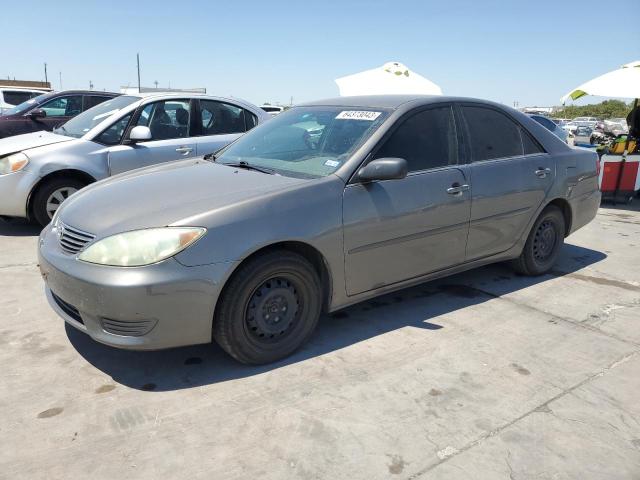 toyota camry le 2005 4t1be32k65u595409