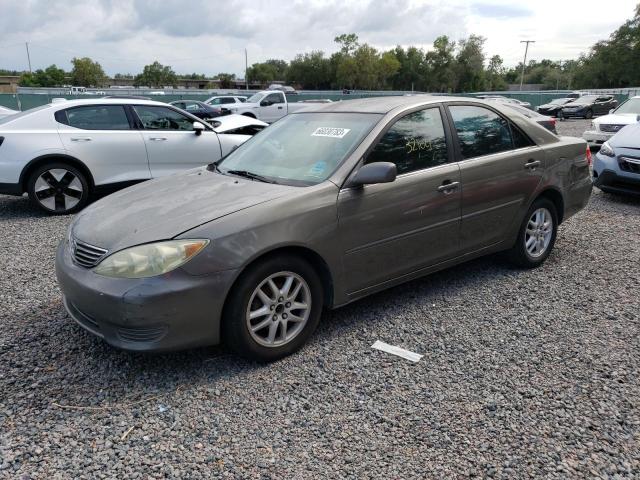 toyota camry le 2005 4t1be32k65u950255