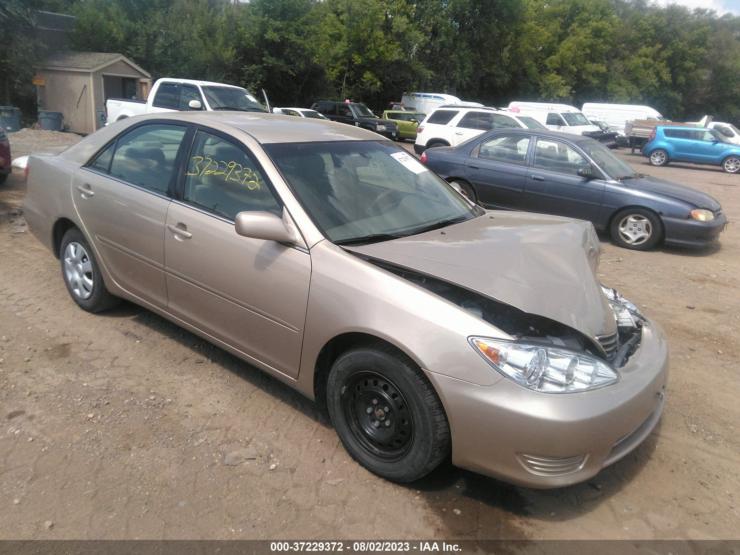 toyota camry 2005 4t1be32k65u963944