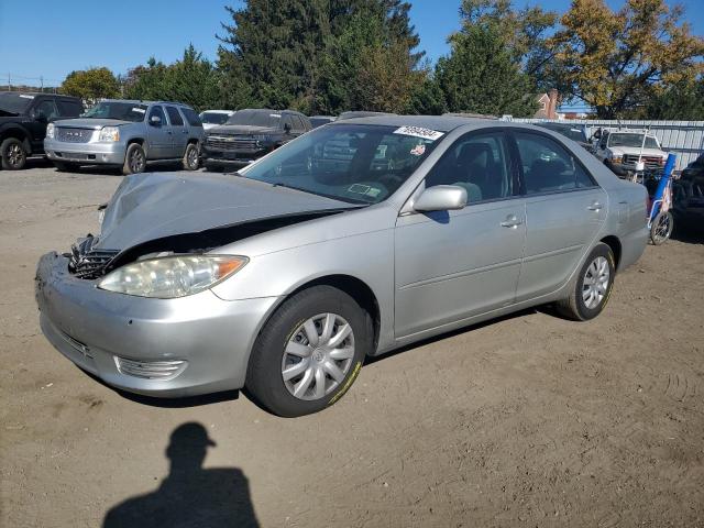 toyota camry le 2006 4t1be32k66u151562