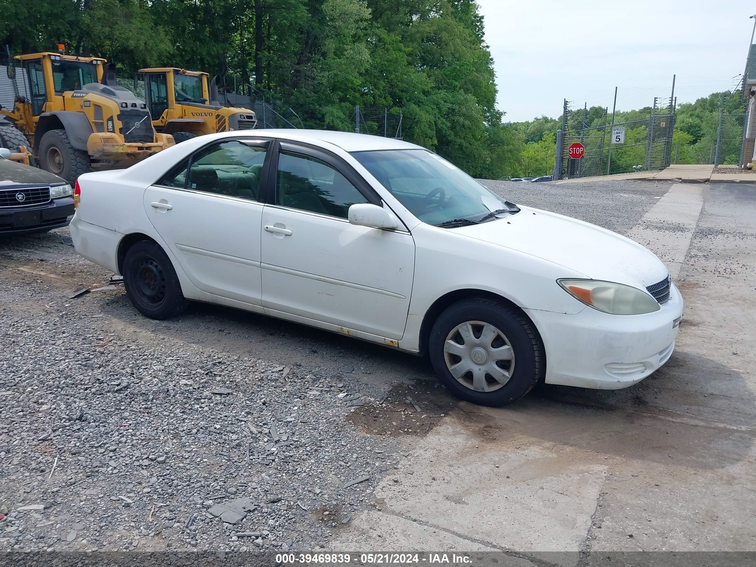 toyota camry 2004 4t1be32k74u318847