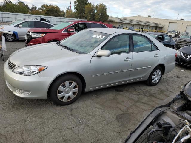 toyota camry le 2006 4t1be32k76u699828