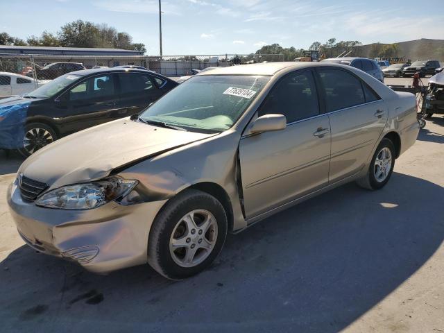 toyota camry le 2003 4t1be32k83u137769