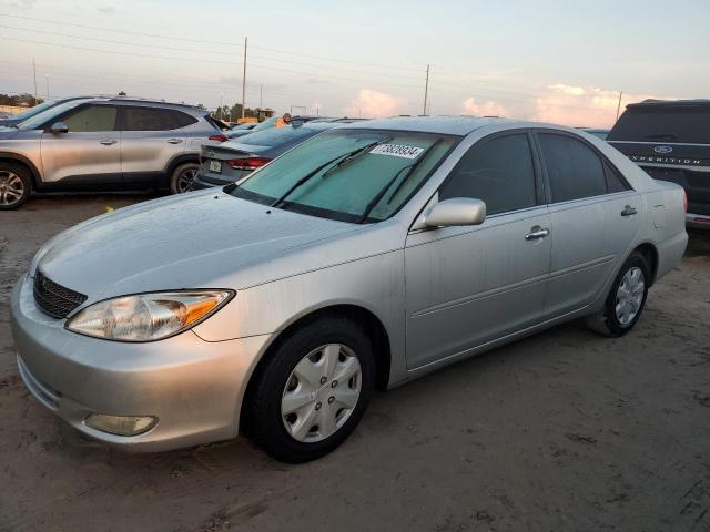 toyota camry le 2003 4t1be32k83u223308