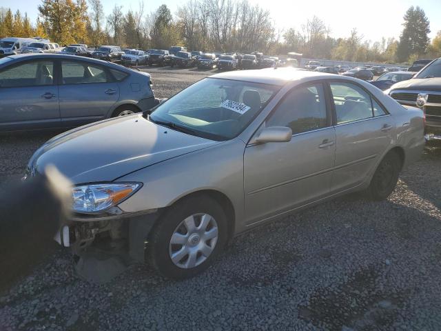 toyota camry le 2004 4t1be32k84u896777