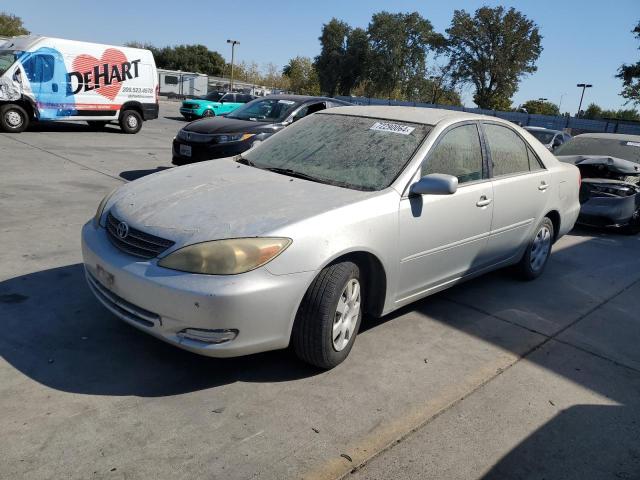 toyota camry le 2004 4t1be32k84u918650