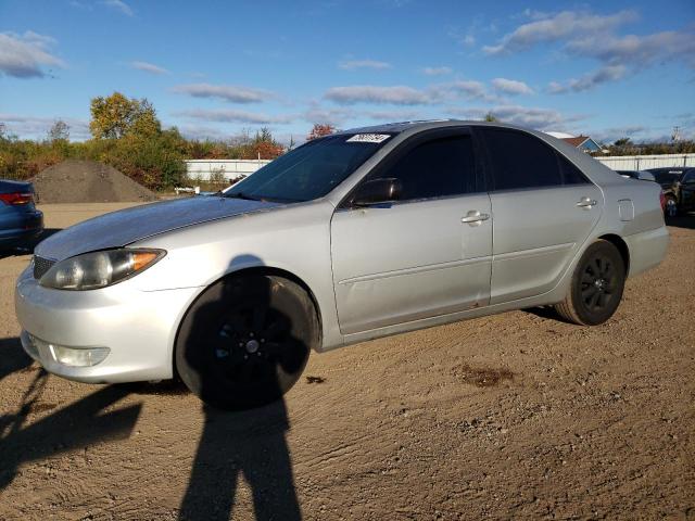 toyota camry le 2005 4t1be32k85u389119