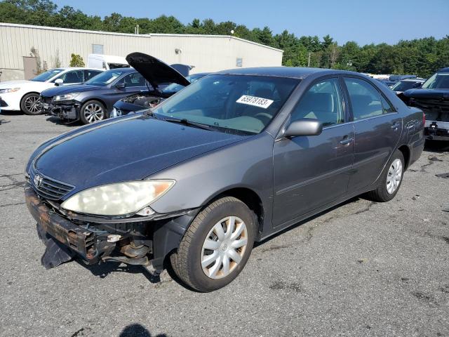toyota camry le 2005 4t1be32k85u529489