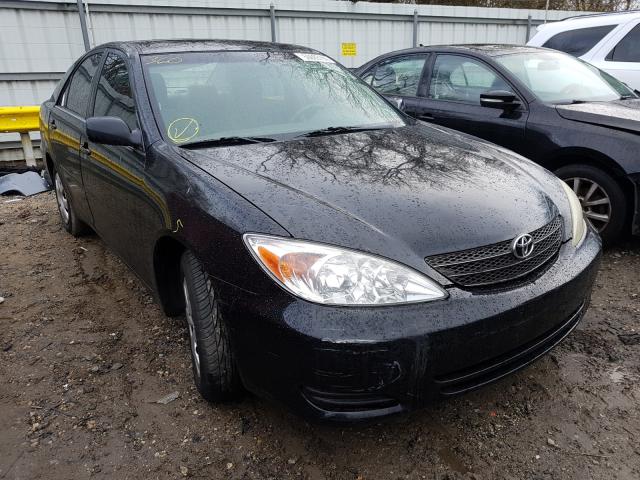 toyota camry le 2018 4t1be32k94u328652