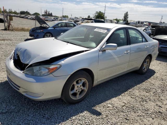 toyota camry le 2004 4t1be32k94u926224