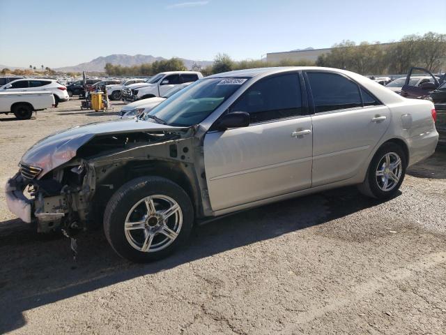 toyota camry le 2005 4t1be32k95u422998