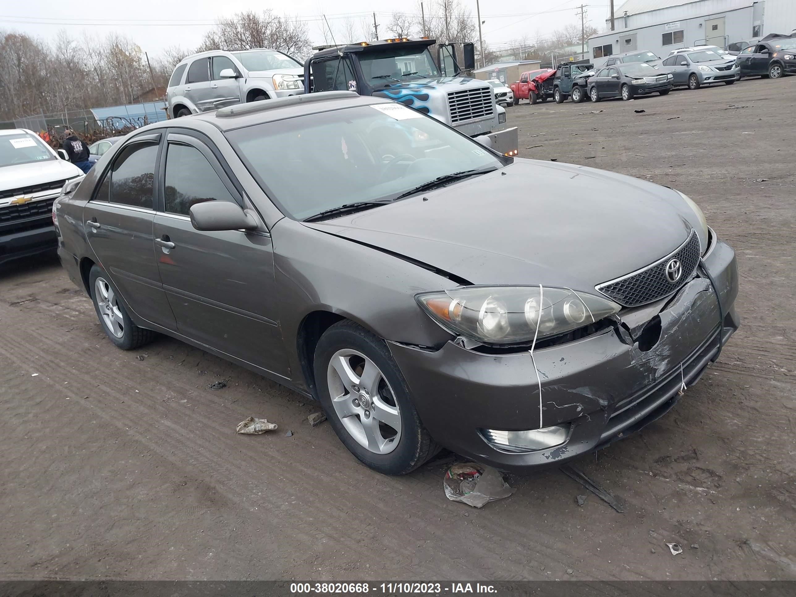 toyota camry 2005 4t1be32k95u602689