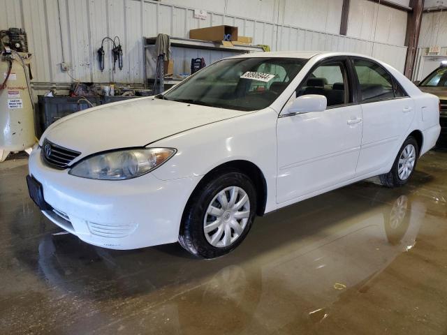 toyota camry le 2005 4t1be32k95u623932