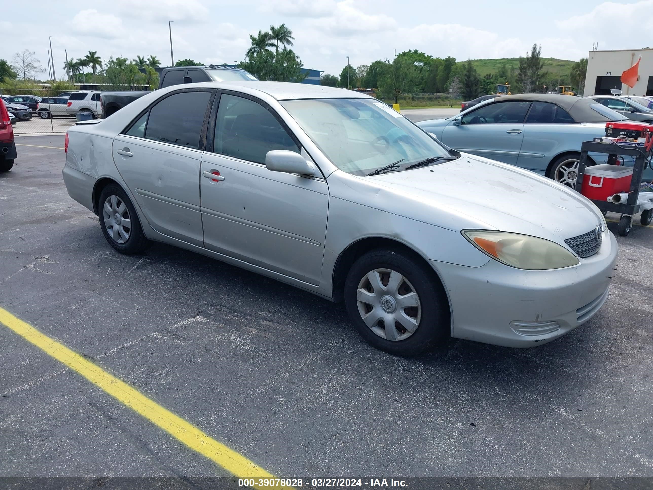 toyota camry 2002 4t1be32kx2u518814