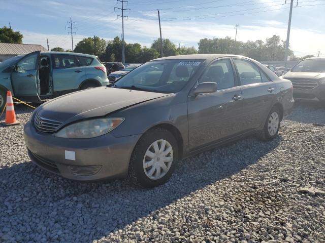 toyota camry 2005 4t1be32kx5u512550