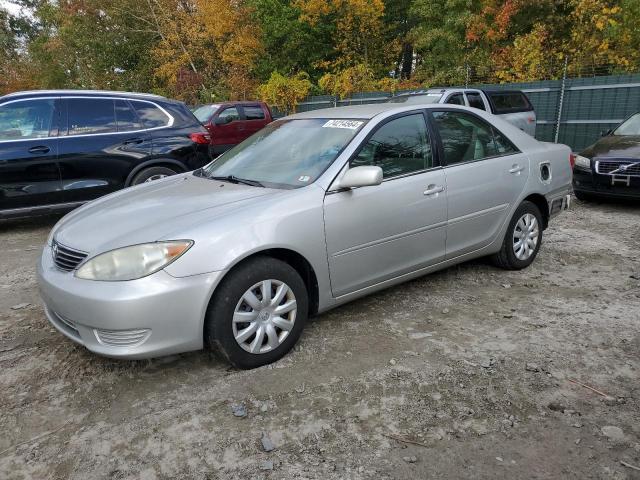 toyota camry le 2005 4t1be32kx5u546746