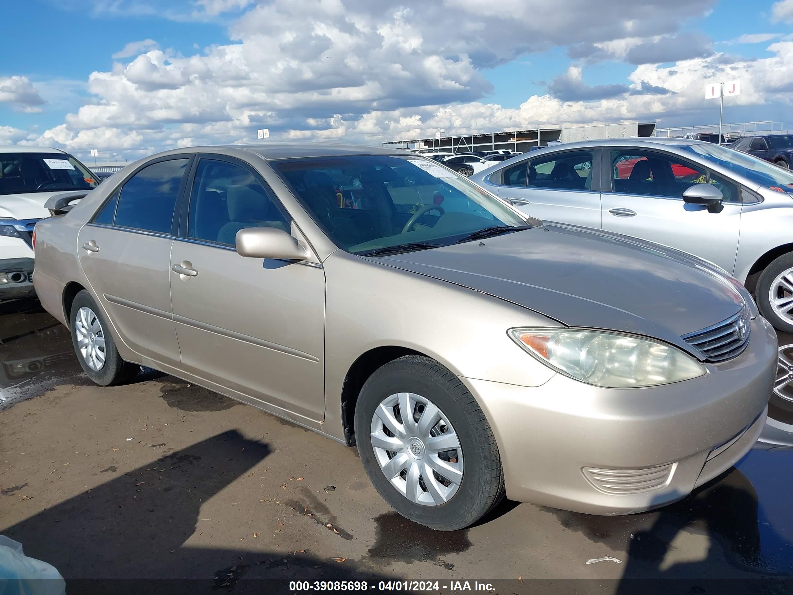 toyota camry 2005 4t1be32kx5u569959