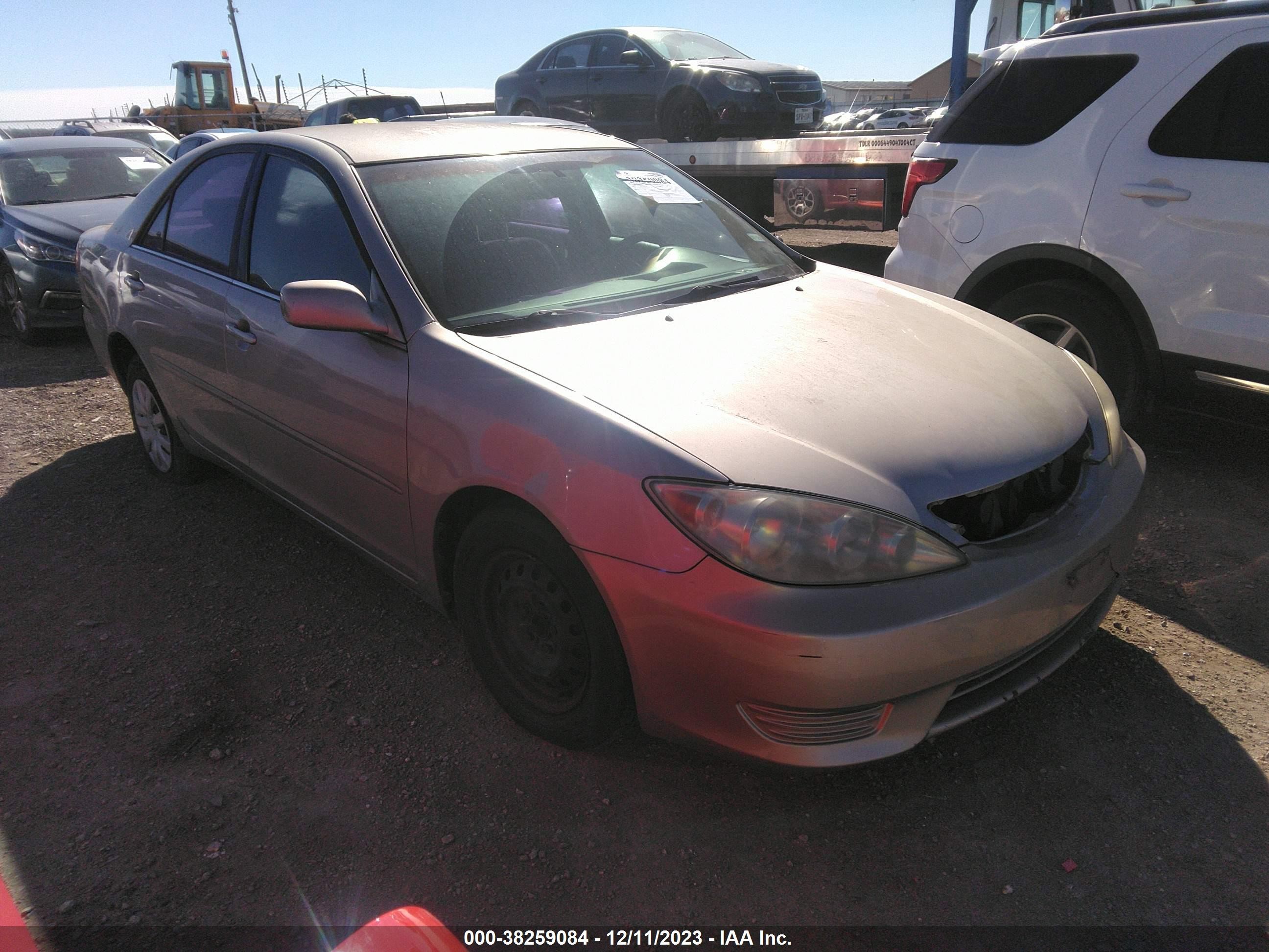 toyota camry 2005 4t1be32kx5u631201