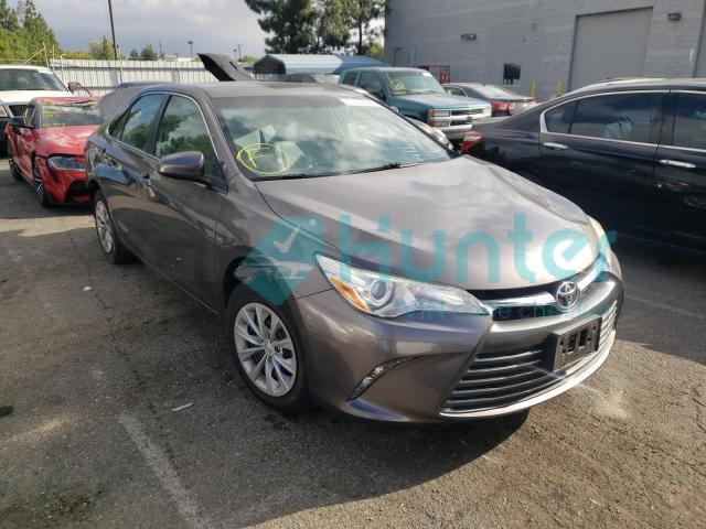 toyota camry le 2017 4t1bf1fk0hu441567