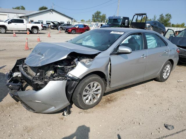 toyota camry le 2017 4t1bf1fk0hu690483