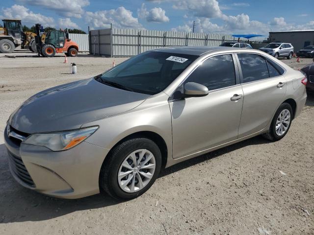 toyota camry le a 2017 4t1bf1fk1hu618692