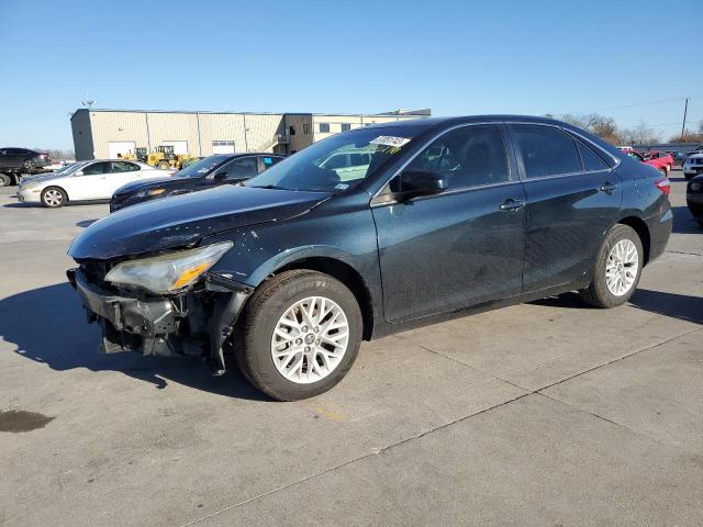 toyota camry le 2017 4t1bf1fk1hu672476