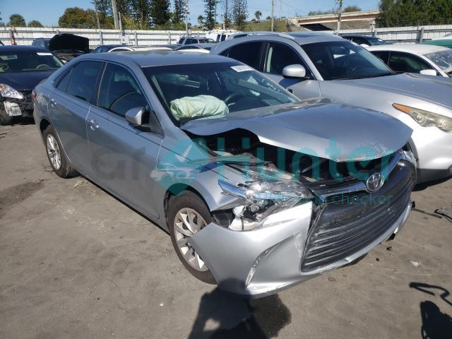 toyota camry le 2017 4t1bf1fk2hu806654