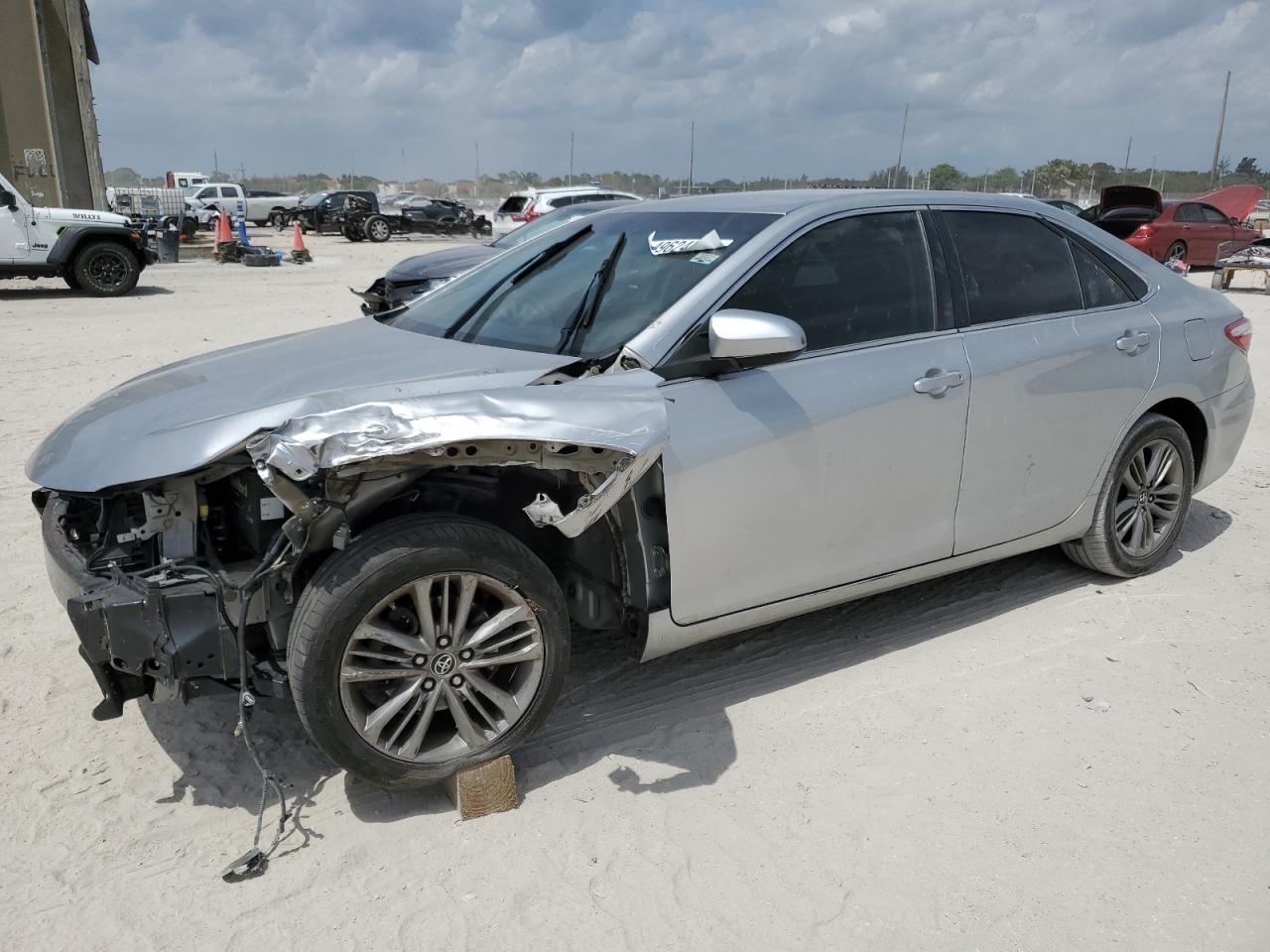 toyota camry 2016 4t1bf1fk3gu506944