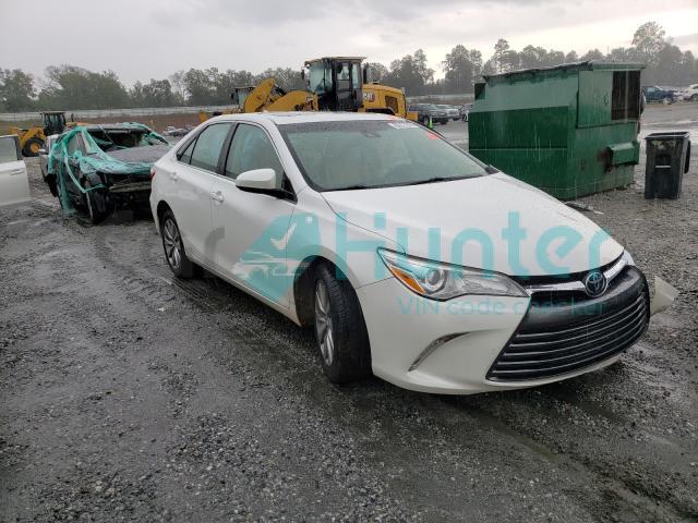 toyota camry le 2016 4t1bf1fk3gu595480