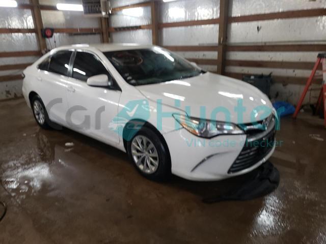 toyota camry le 2017 4t1bf1fk4hu375573