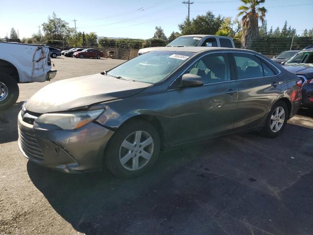 toyota camry le 2016 4t1bf1fk6gu570637