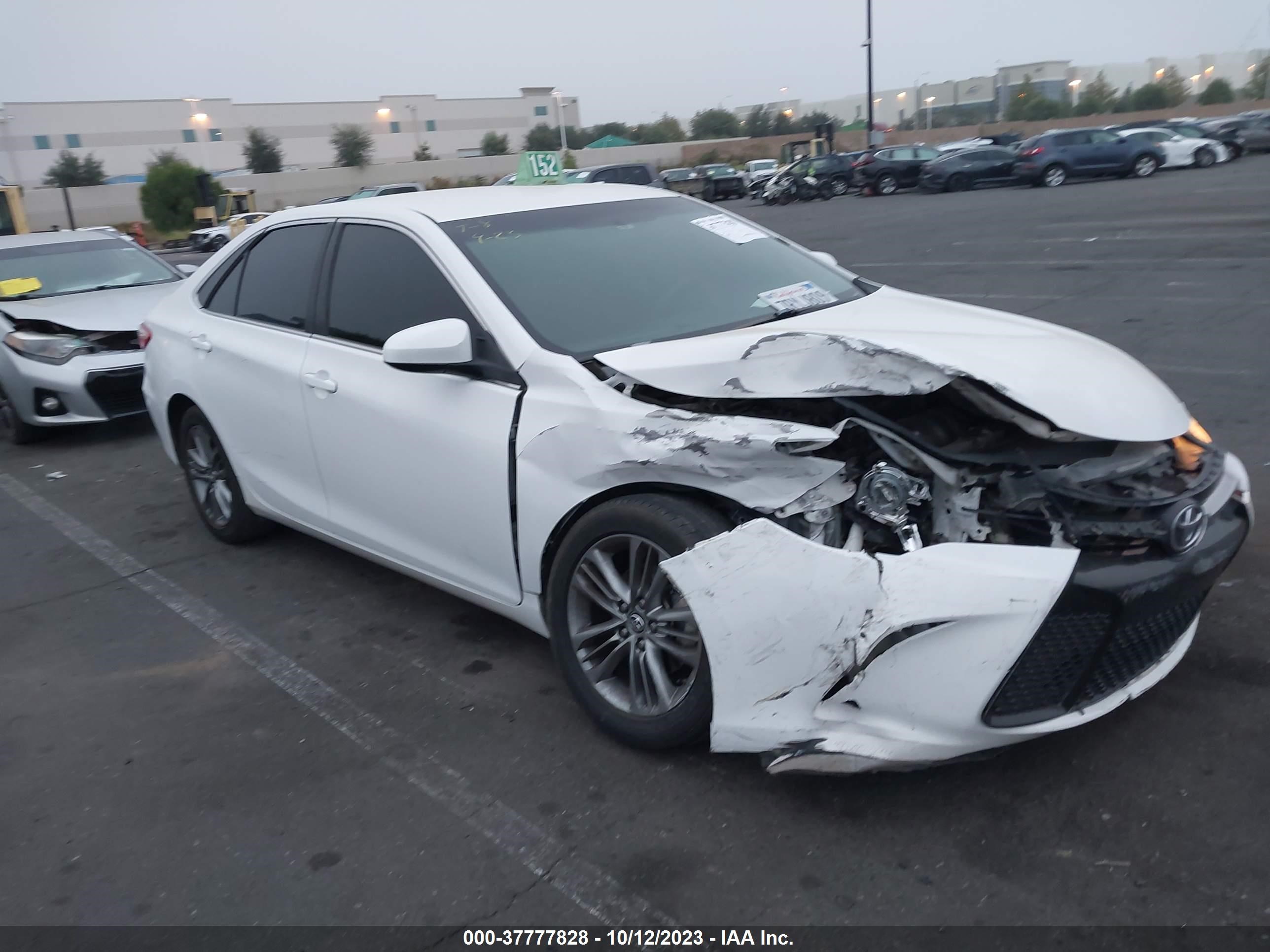 toyota camry 2015 4t1bf1fk7fu034424