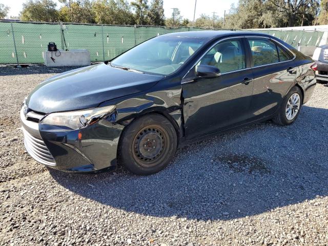 toyota camry le 2017 4t1bf1fk7hu811364