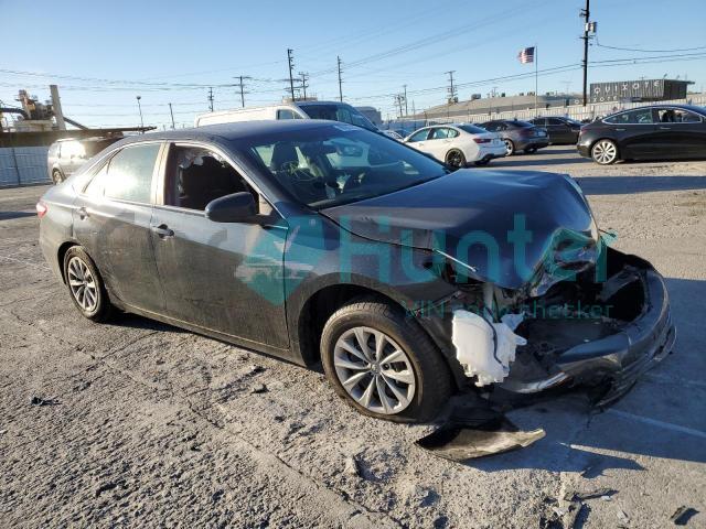 toyota camry le 2017 4t1bf1fk8hu325646