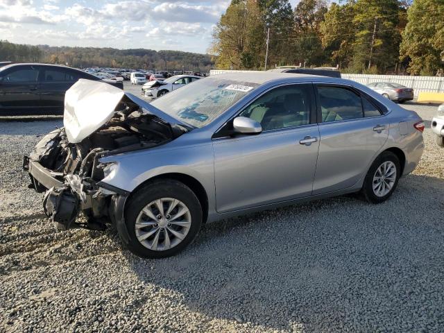 toyota camry le 2017 4t1bf1fk8hu330880