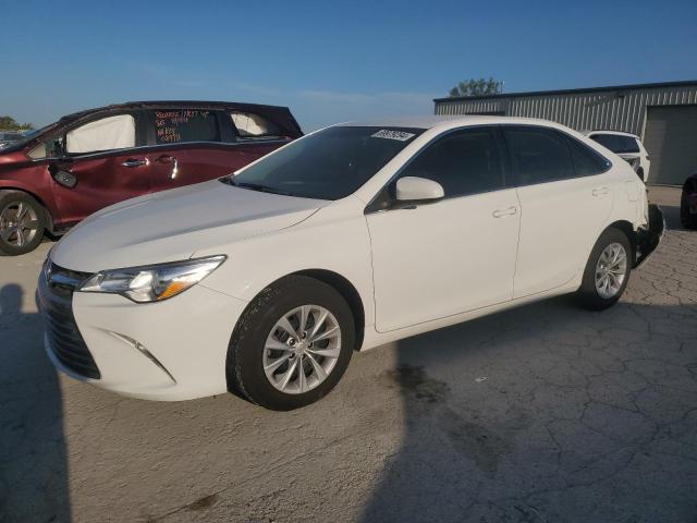 toyota camry le 2017 4t1bf1fk8hu647039